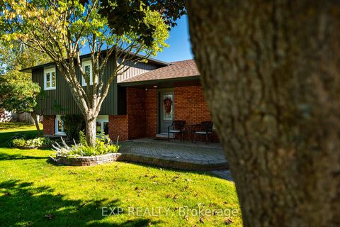 Photo 5 at 258 Nelson Crescent, Stroud, Innisfil