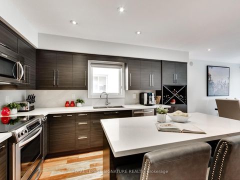 Photo 2 at 75 Monte Carlo Drive, Sonoma Heights, Vaughan
