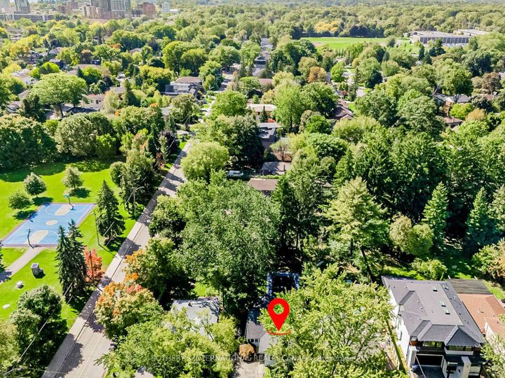 Photo 9 at 1218 Lakebreeze Drive, Mineola, Mississauga