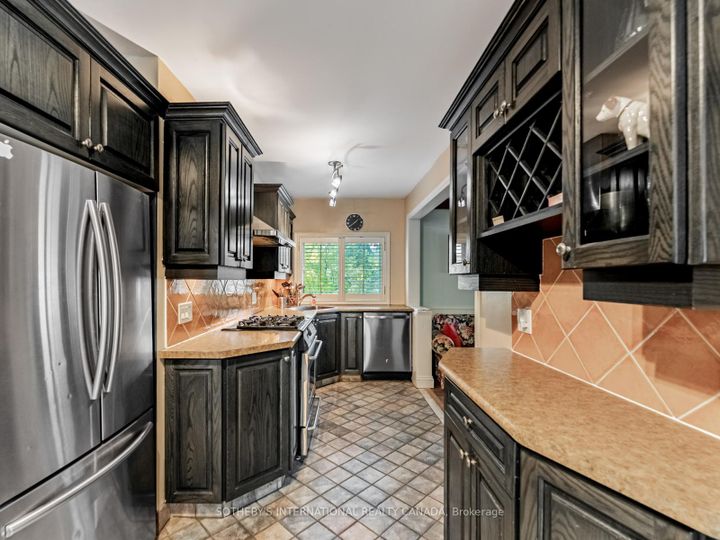 Photo 18 at 1218 Lakebreeze Drive, Mineola, Mississauga