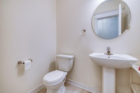 Photo 5 at 33 Thornapple Lane, Oak Ridges Lake Wilcox, Richmond Hill