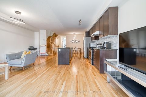 Photo 13 at 33 Thornapple Lane, Oak Ridges Lake Wilcox, Richmond Hill Photo 13 at 33 Thornapple Lane, Oak Ridges Lake Wilcox, Richmond Hill