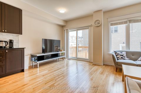 Photo 18 at 33 Thornapple Lane, Oak Ridges Lake Wilcox, Richmond Hill