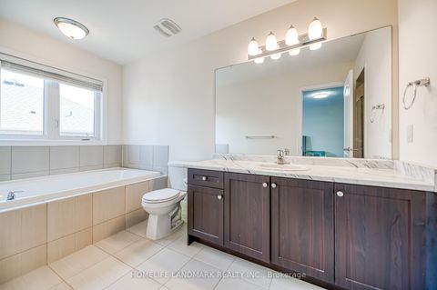 Photo 23 at 33 Thornapple Lane, Oak Ridges Lake Wilcox, Richmond Hill