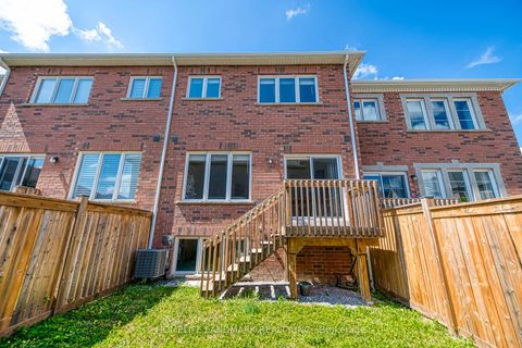 Photo 36 at 33 Thornapple Lane, Oak Ridges Lake Wilcox, Richmond Hill