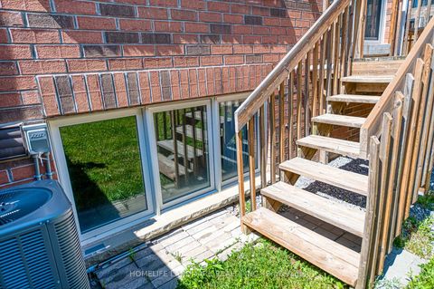 Photo 37 at 33 Thornapple Lane, Oak Ridges Lake Wilcox, Richmond Hill