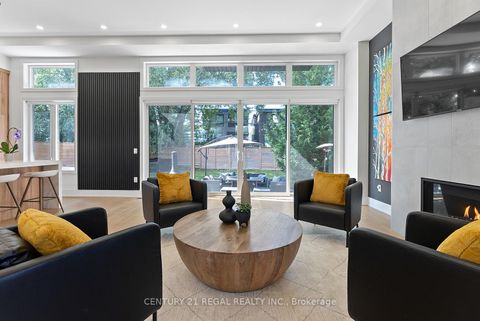 Photo 3 at 84 Bexhill Avenue, Birchmount, Toronto