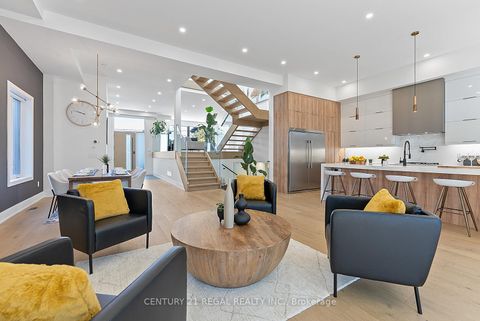 Photo 8 at 84 Bexhill Avenue, Birchmount, Toronto
