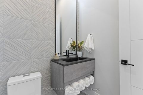 Photo 10 at 84 Bexhill Avenue, Birchmount, Toronto