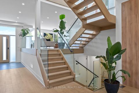 Photo 11 at 84 Bexhill Avenue, Birchmount, Toronto