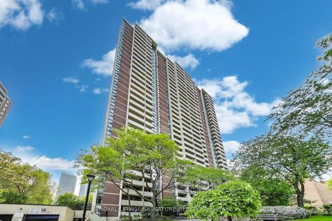 Photo 1 at 807 - 40 Homewood Avenue, South St. James Town, Toronto
