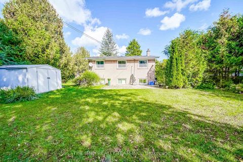 Photo 40 at 20 Haida Drive, Aurora Heights, Aurora