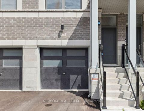 Photo 3 at 778 Kootenay Path, Donevan, Oshawa