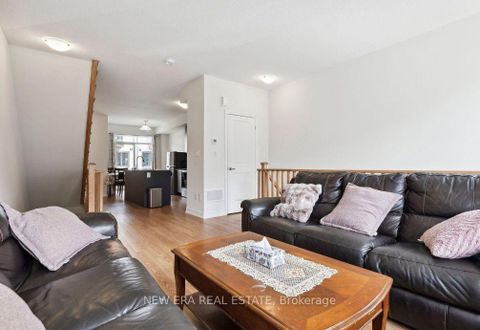 Photo 7 at 778 Kootenay Path, Donevan, Oshawa