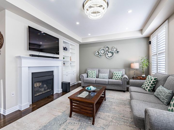 Photo 7 at 140 Thornbush Boulevard, Northwest Brampton, Brampton