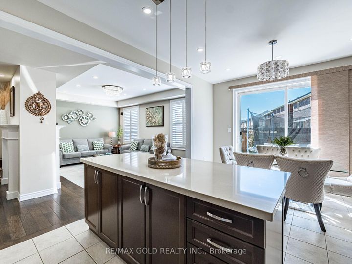 Photo 12 at 140 Thornbush Boulevard, Northwest Brampton, Brampton