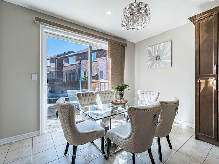 Photo 13 at 140 Thornbush Boulevard, Northwest Brampton, Brampton