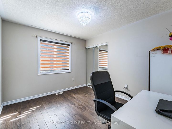 Photo 23 at 140 Thornbush Boulevard, Northwest Brampton, Brampton