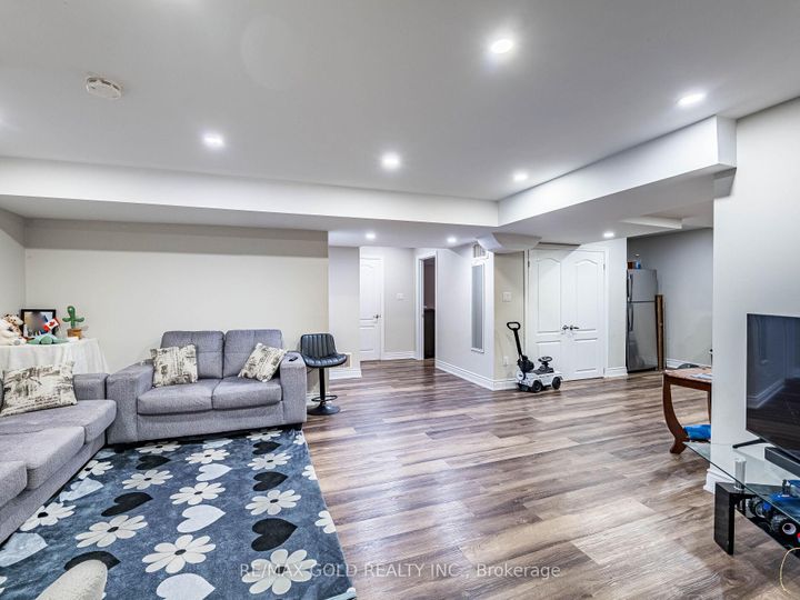 Photo 28 at 140 Thornbush Boulevard, Northwest Brampton, Brampton