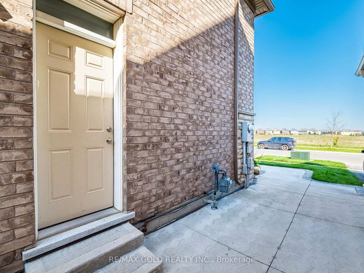 Photo 34 at 140 Thornbush Boulevard, Northwest Brampton, Brampton