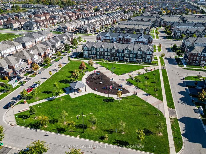Photo 38 at 140 Thornbush Boulevard, Northwest Brampton, Brampton