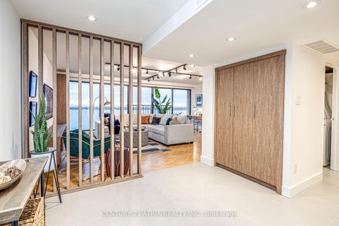 Photo 2 at 1401 - 65 Harbour Square, Waterfront Communities C1, Toronto