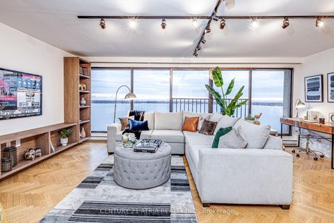 Photo 4 at 1401 - 65 Harbour Square, Waterfront Communities C1, Toronto