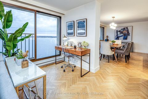 Photo 9 at 1401 - 65 Harbour Square, Waterfront Communities C1, Toronto