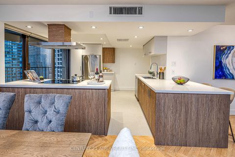 Photo 16 at 1401 - 65 Harbour Square, Waterfront Communities C1, Toronto