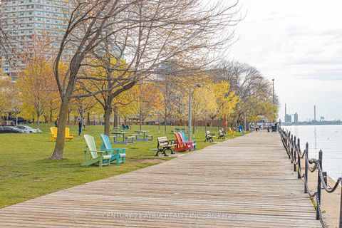 Photo 33 at 1401 - 65 Harbour Square, Waterfront Communities C1, Toronto