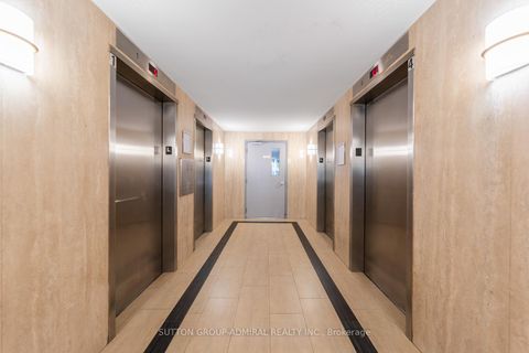 Photo 3 at 415 - 5 Shady Golfway, Flemingdon Park, Toronto