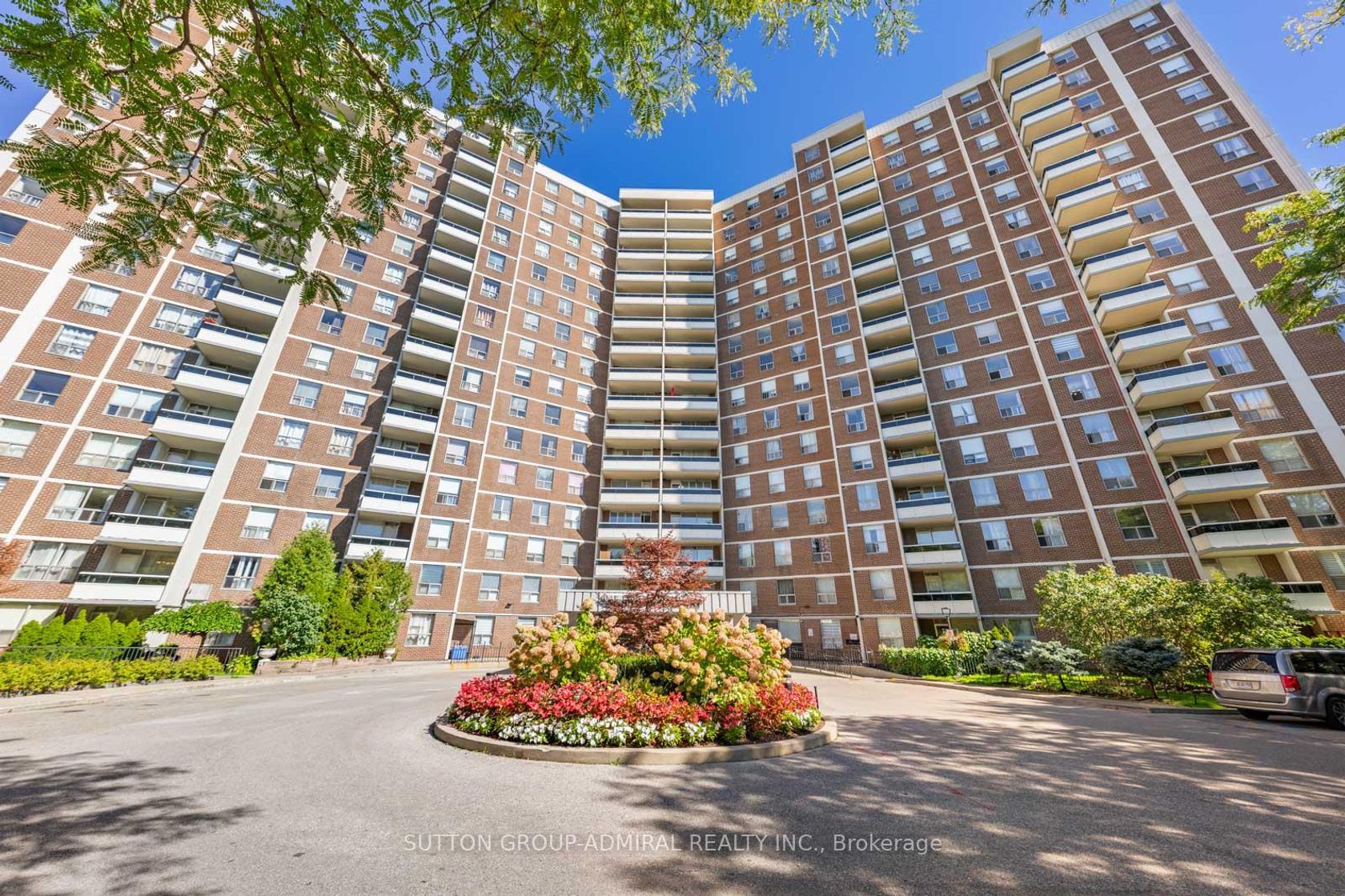 415 - 5 Shady Golfway, Flemingdon Park, Toronto 