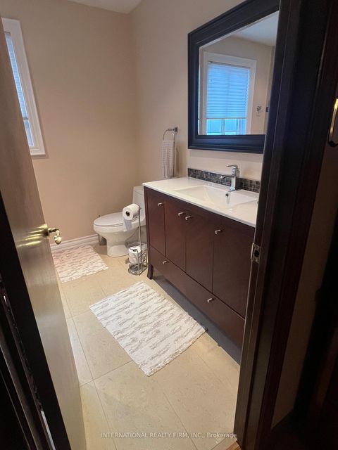 Photo 17 at 95 Dunstan Crescent, West Woodbridge, Vaughan