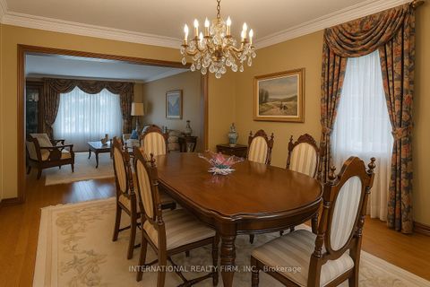 Photo 23 at 95 Dunstan Crescent, West Woodbridge, Vaughan