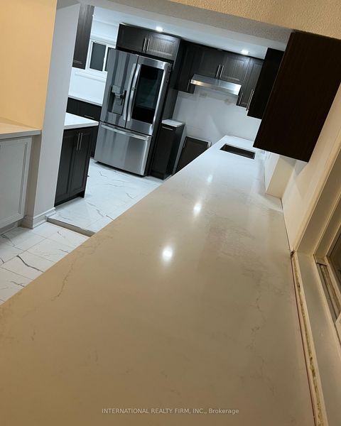 Photo 29 at 95 Dunstan Crescent, West Woodbridge, Vaughan
