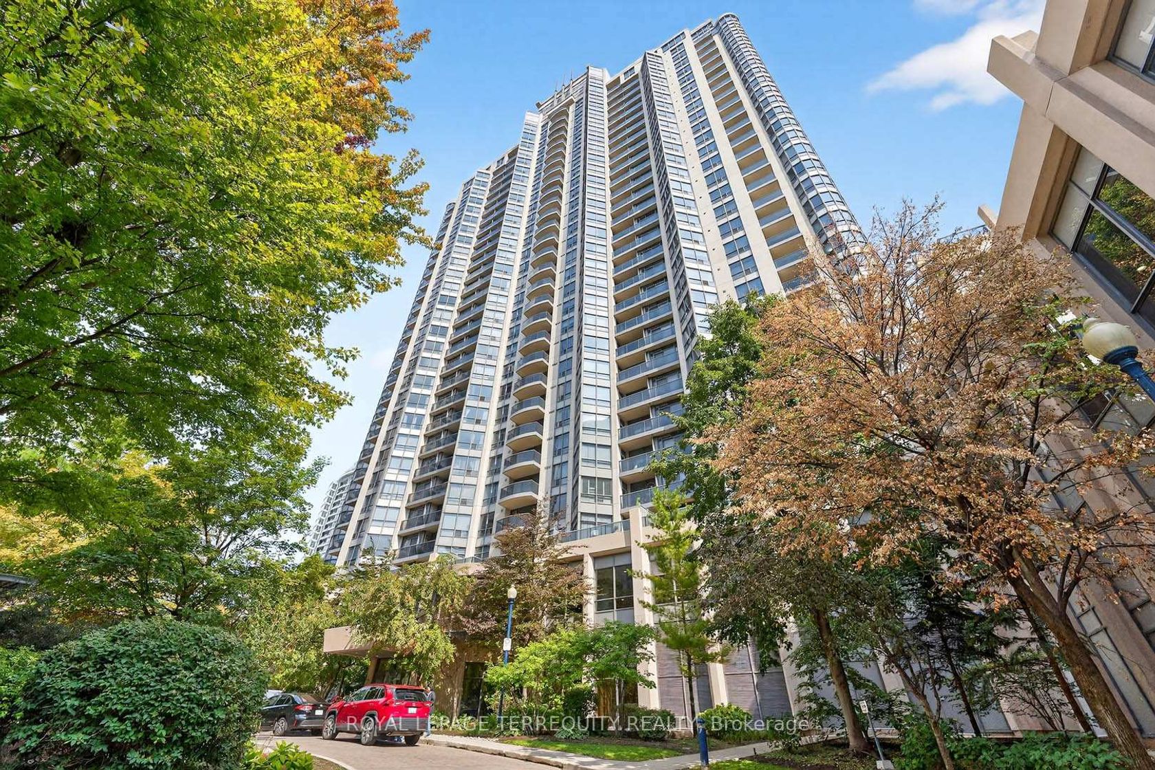 2510 - 10 Northtown Way, Willowdale East, Toronto 