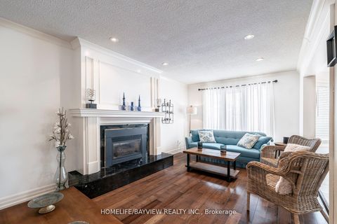 Photo 9 at 40 Gardner Place, Maple, Vaughan