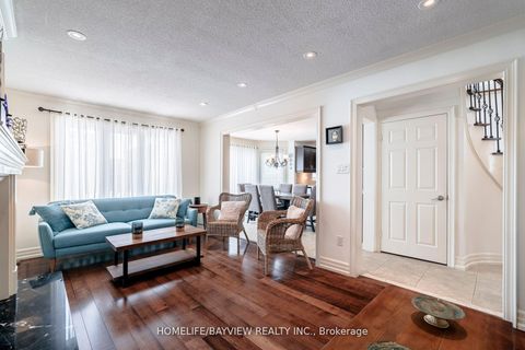 Photo 10 at 40 Gardner Place, Maple, Vaughan