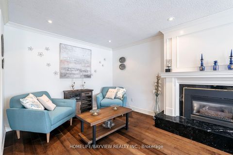 Photo 12 at 40 Gardner Place, Maple, Vaughan
