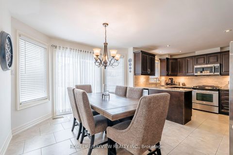 Photo 13 at 40 Gardner Place, Maple, Vaughan