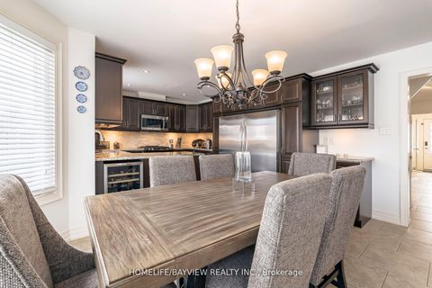 Photo 14 at 40 Gardner Place, Maple, Vaughan