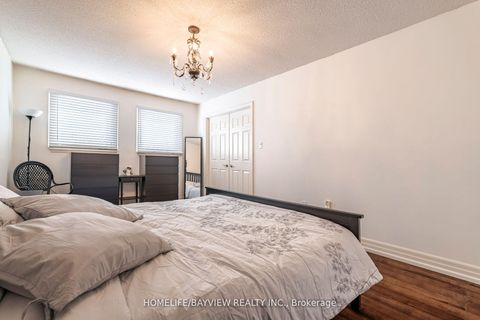 Photo 27 at 40 Gardner Place, Maple, Vaughan