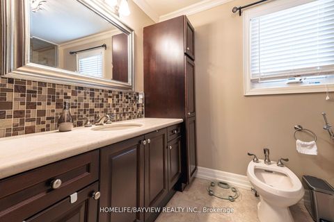 Photo 29 at 40 Gardner Place, Maple, Vaughan