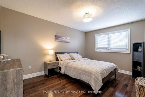 Photo 30 at 40 Gardner Place, Maple, Vaughan