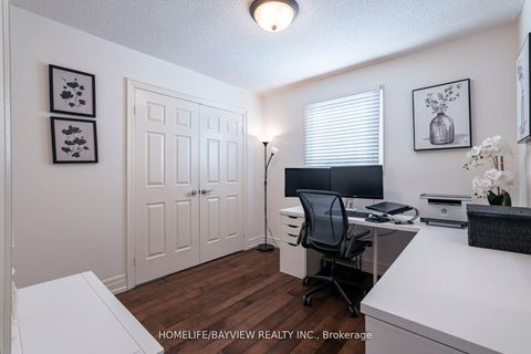 Photo 33 at 40 Gardner Place, Maple, Vaughan