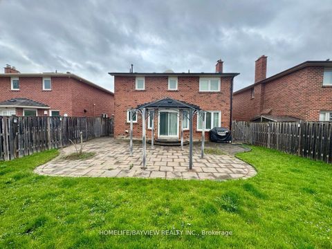 Photo 39 at 40 Gardner Place, Maple, Vaughan