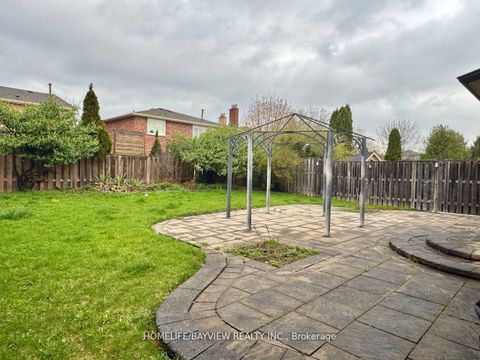 Photo 41 at 40 Gardner Place, Maple, Vaughan