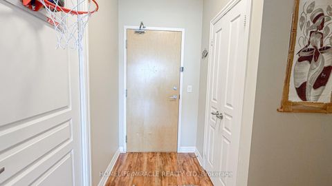 Photo 2 at 2803 - 220 Burnhamthorpe Road W, City Centre, Mississauga