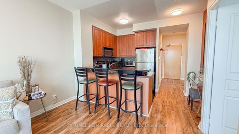 Photo 6 at 2803 - 220 Burnhamthorpe Road W, City Centre, Mississauga