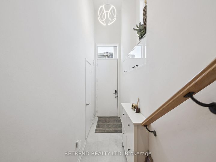 Photo 4 at 1 Rattenbury Road, Patterson, Vaughan